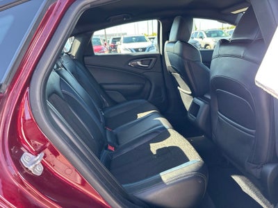2016 Chrysler 200 S