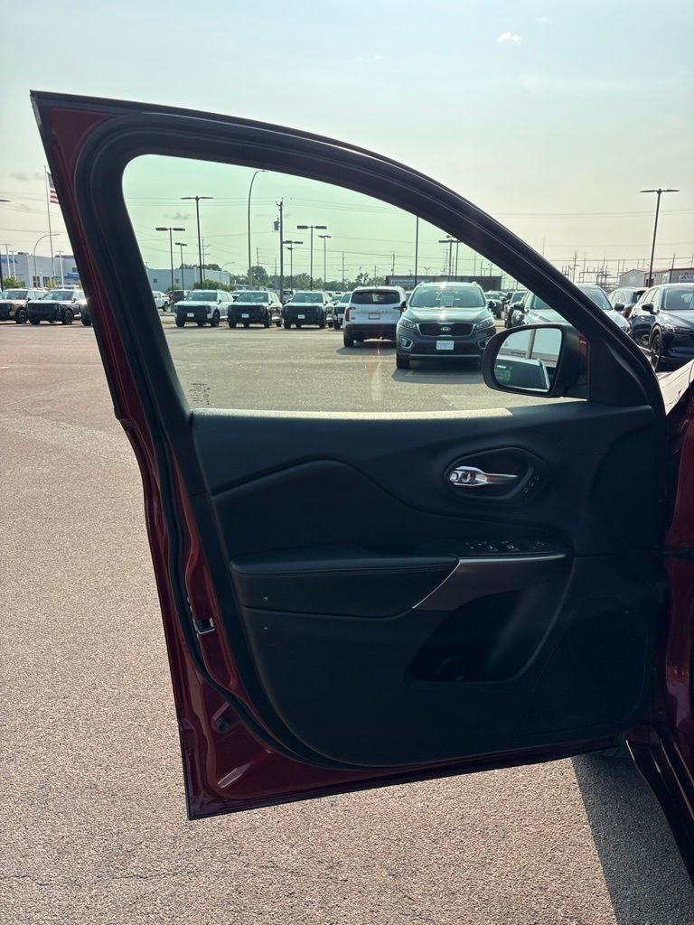 2019 Jeep Cherokee Overland