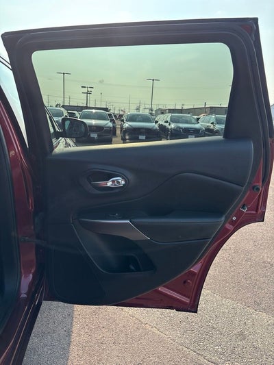 2019 Jeep Cherokee Overland