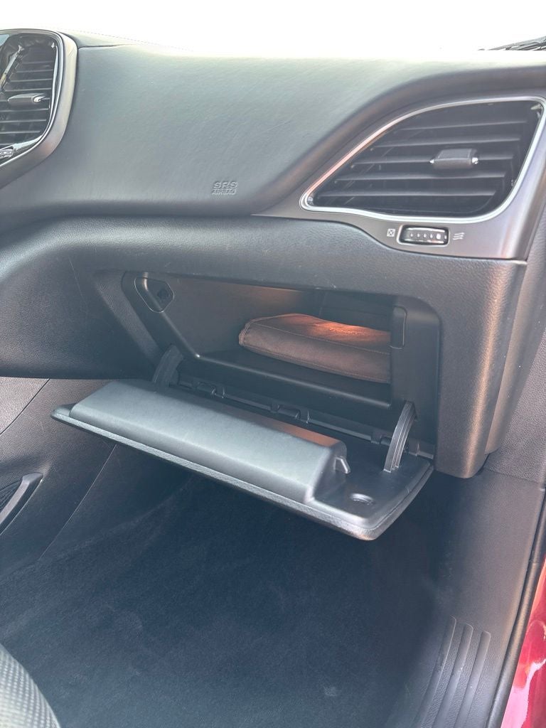 2019 Jeep Cherokee Overland