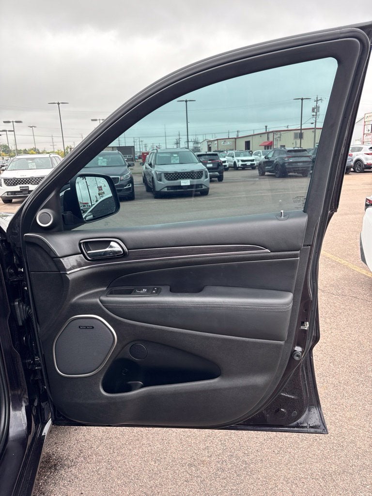 2020 Jeep Grand Cherokee Overland