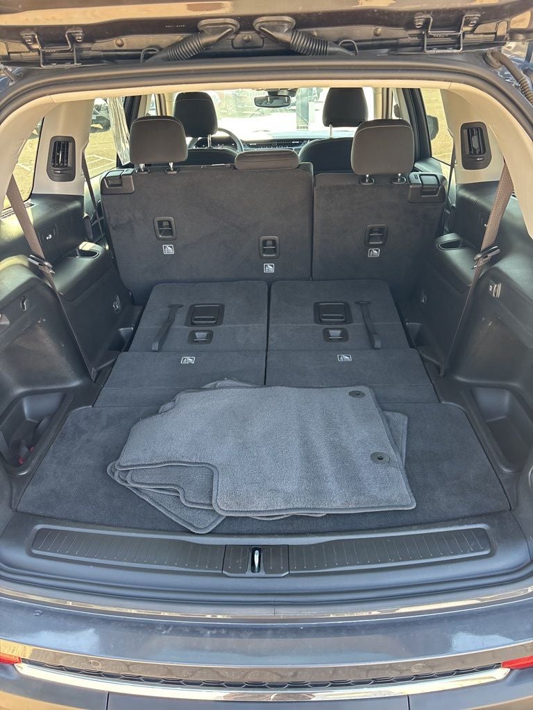 2022 Jeep Grand Cherokee L Laredo