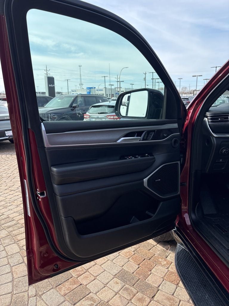 2024 Jeep Wagoneer Series II