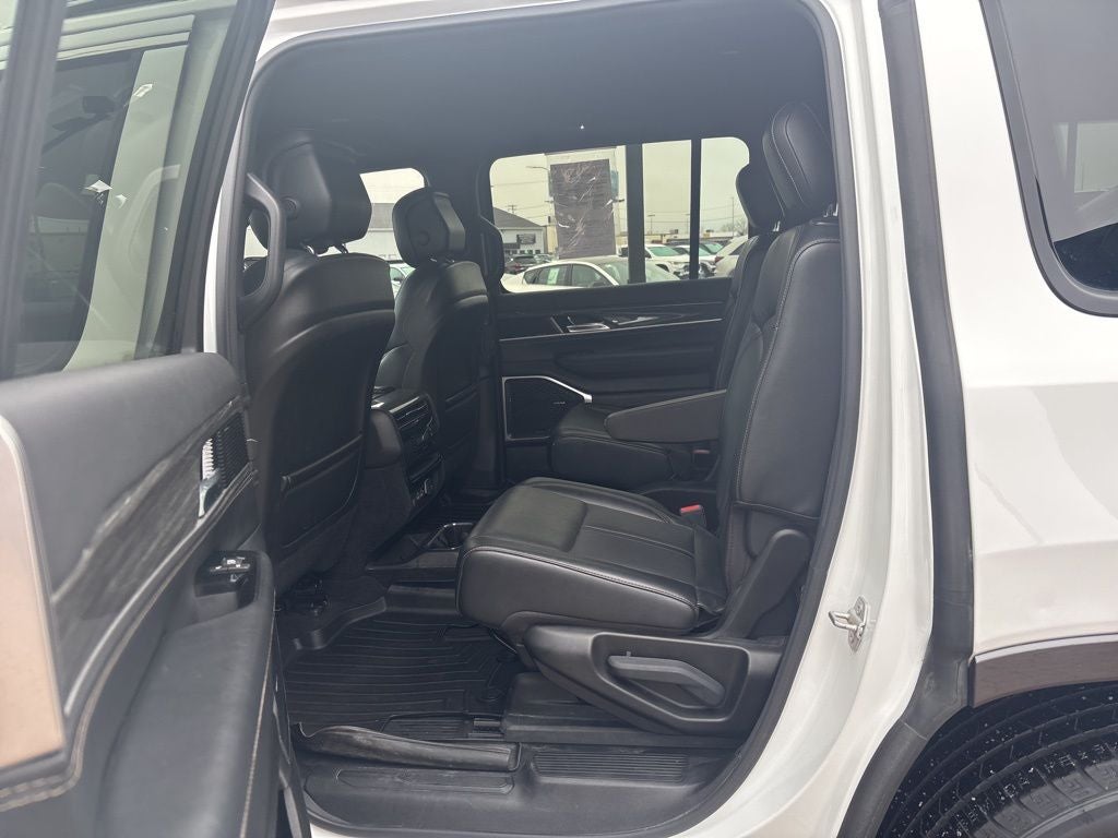 2022 Jeep Wagoneer Series III