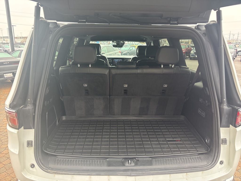 2022 Jeep Wagoneer Series III