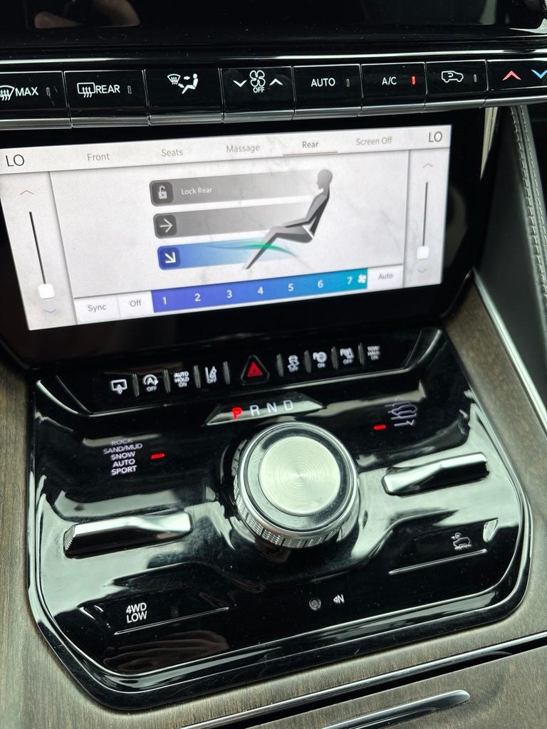 2023 Jeep Grand Wagoneer Series II