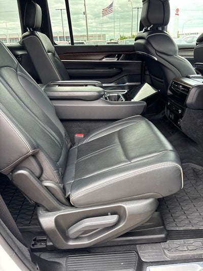 2023 Jeep Grand Wagoneer Series II