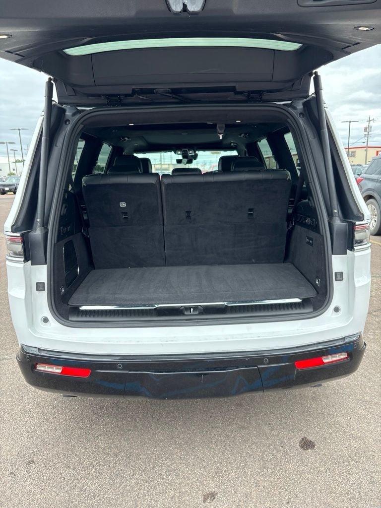 2023 Jeep Grand Wagoneer Series II