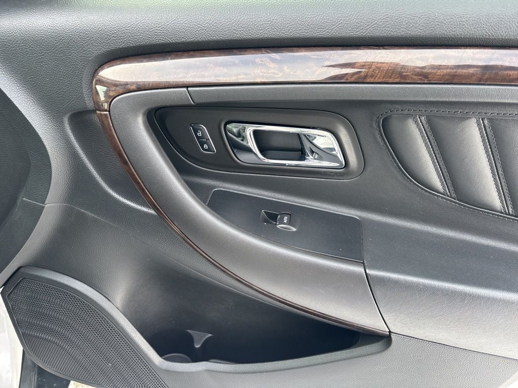 2016 Ford Taurus Limited