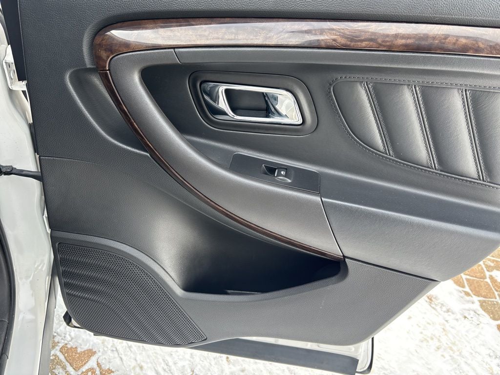 2016 Ford Taurus Limited