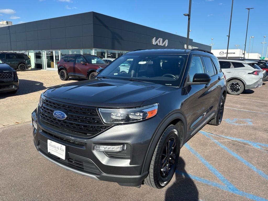 2020 Ford Explorer XLT 202A