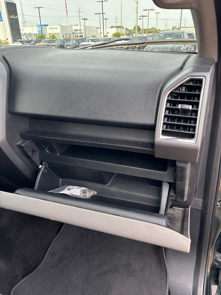 2015 Ford F-150 XLT 300A