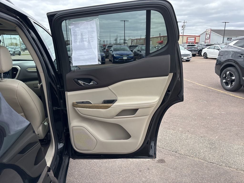 2019 GMC Acadia Denali