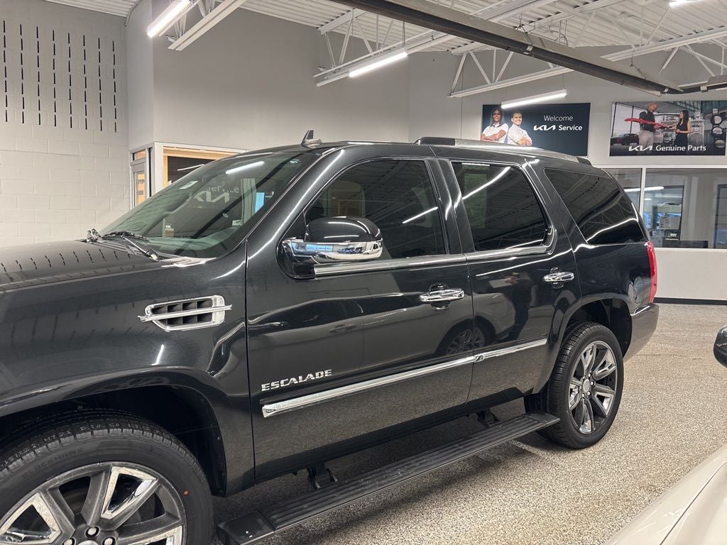 2011 Cadillac Escalade Premium