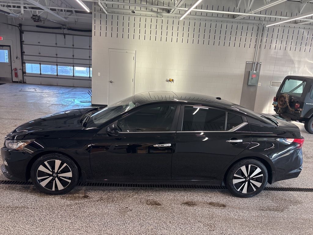 2021 Nissan Altima 2.5 SV