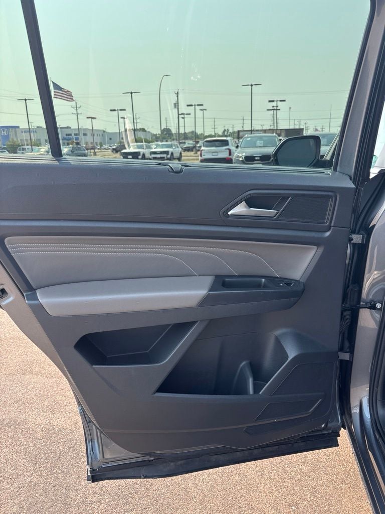 2021 Volkswagen Atlas 3.6L V6 SE w/Technology