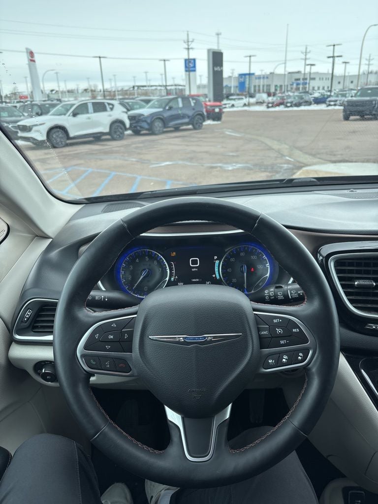 2017 Chrysler Pacifica Touring L Plus