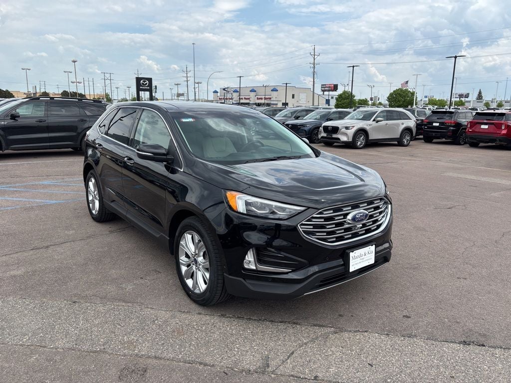2020 Ford Edge Titanium