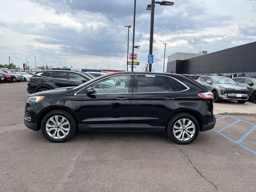 2020 Ford Edge Titanium