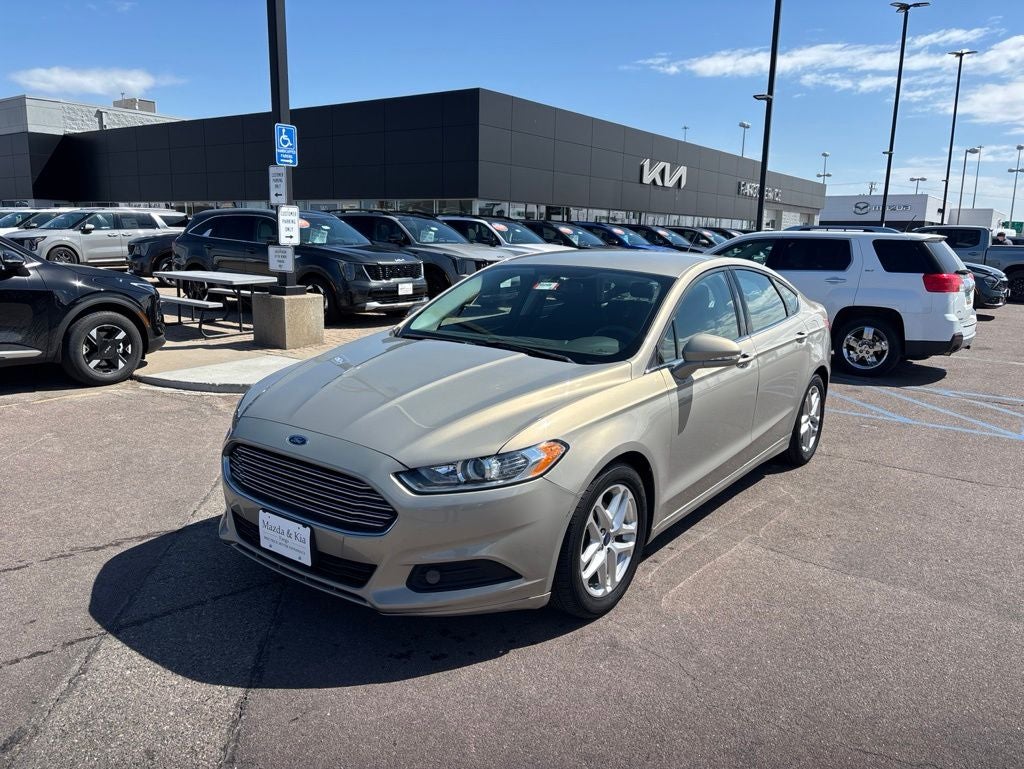 2015 Ford Fusion SE FWD's photo