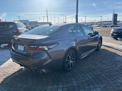 2022 Toyota Camry SE