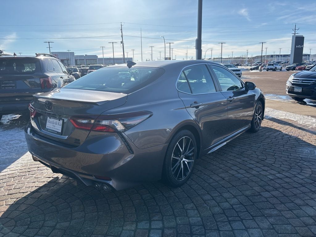 2022 Toyota Camry SE