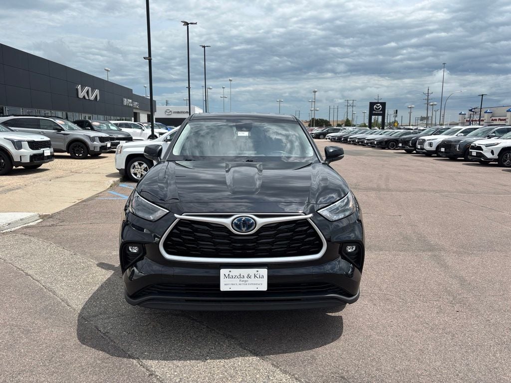 2022 Toyota Highlander Hybrid LE