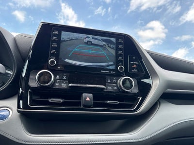 2022 Toyota Highlander Hybrid LE