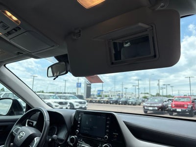 2022 Toyota Highlander Hybrid LE