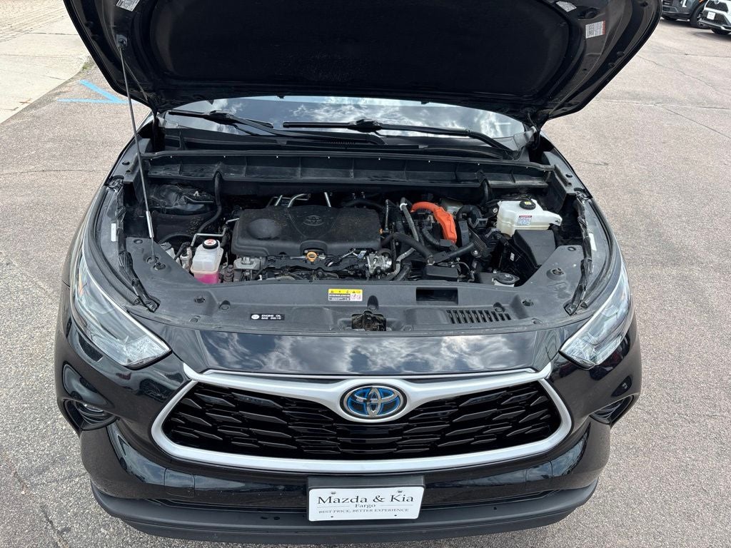 2022 Toyota Highlander Hybrid LE