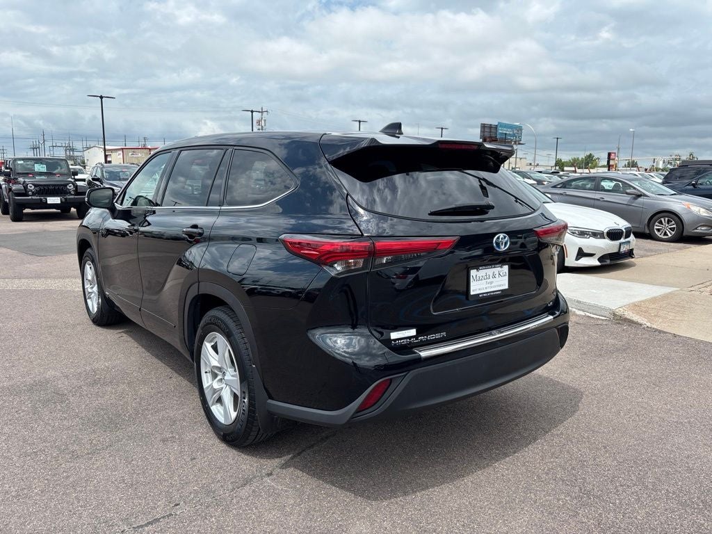 2022 Toyota Highlander Hybrid LE