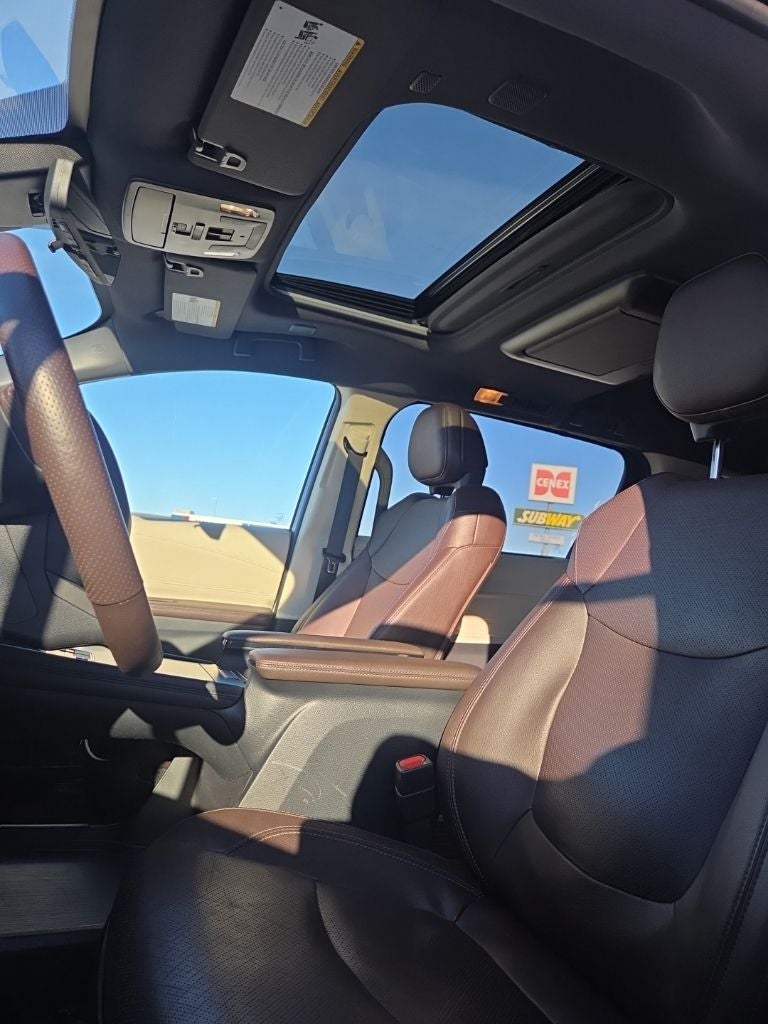 2021 Toyota Sienna Limited 7 Passenger