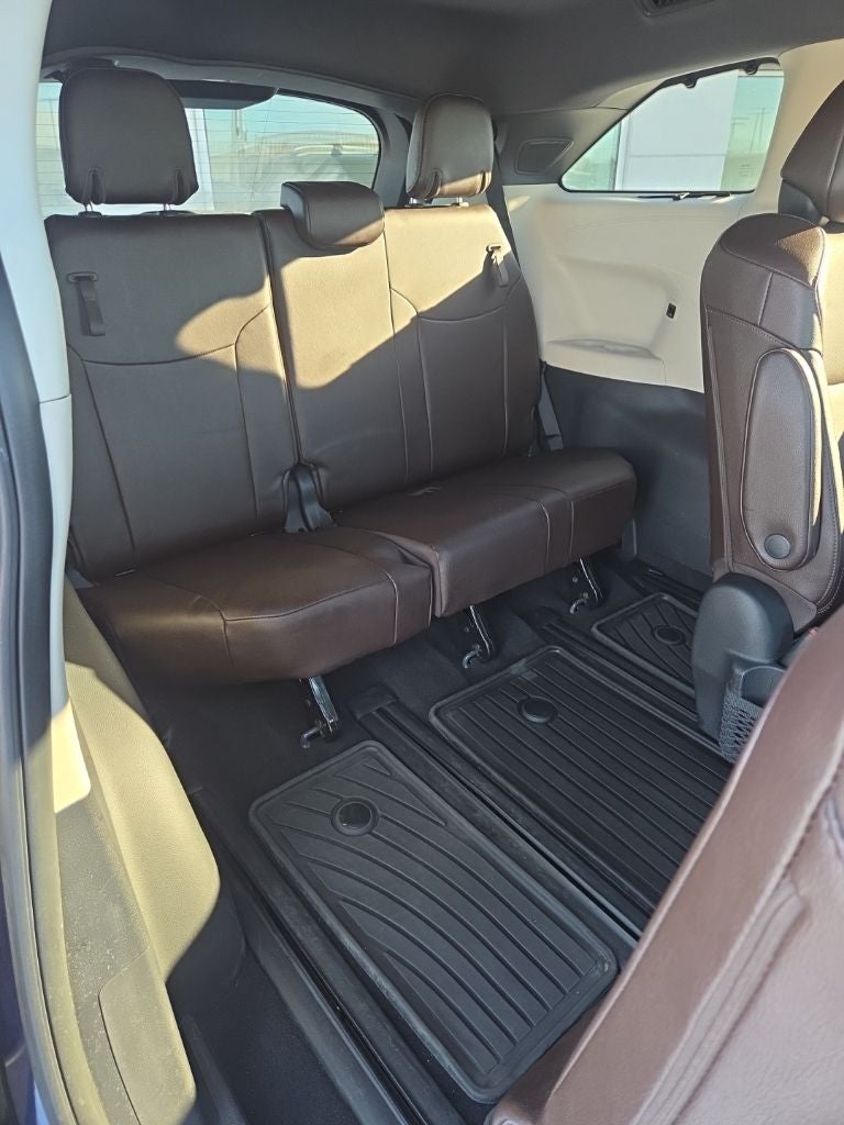 2021 Toyota Sienna Limited 7 Passenger