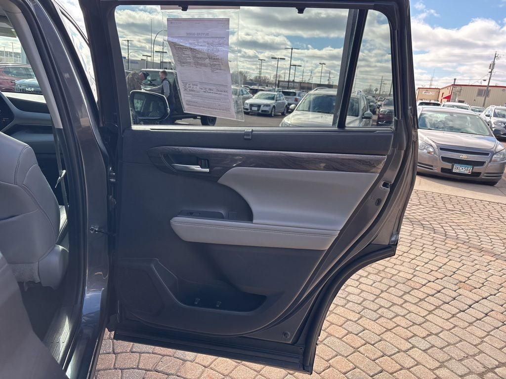 2023 Toyota Highlander Limited