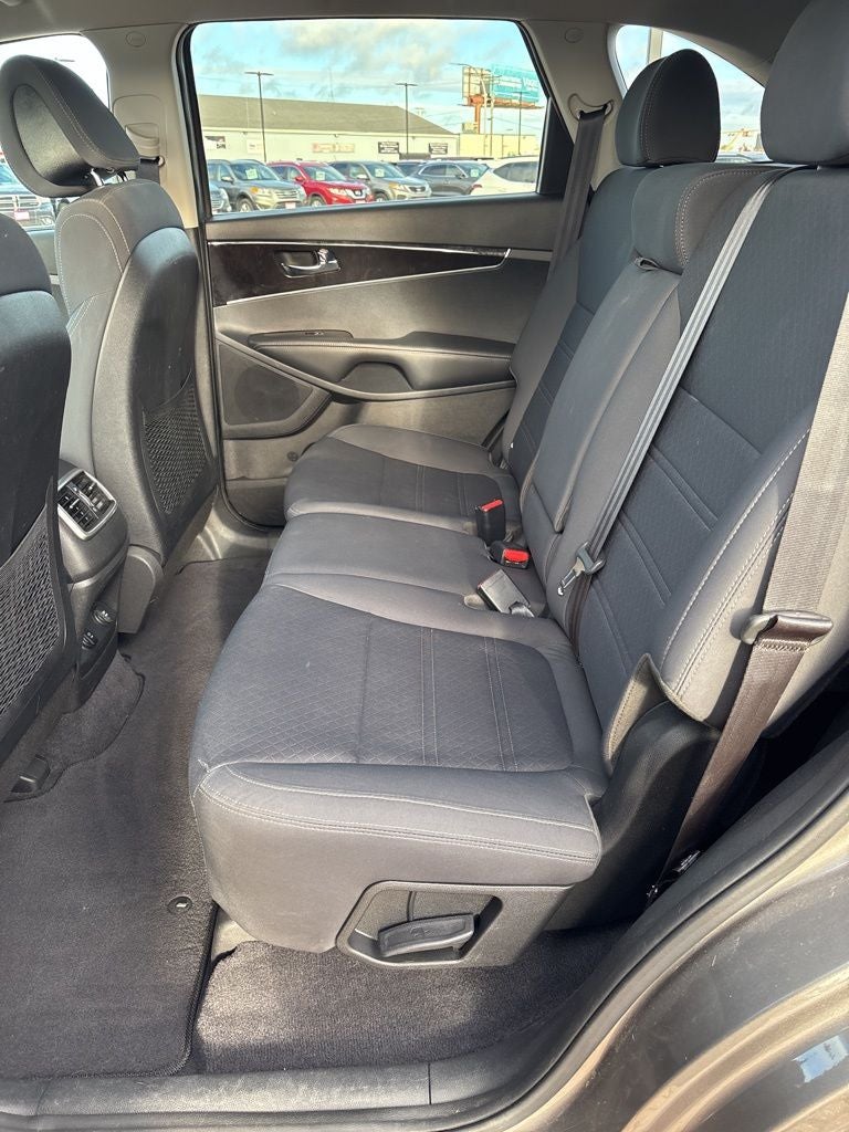 2016 Kia Sorento LX