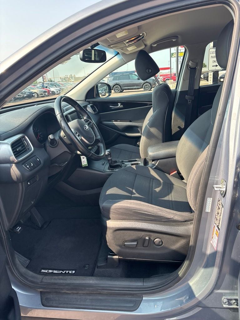 2019 Kia Sorento S