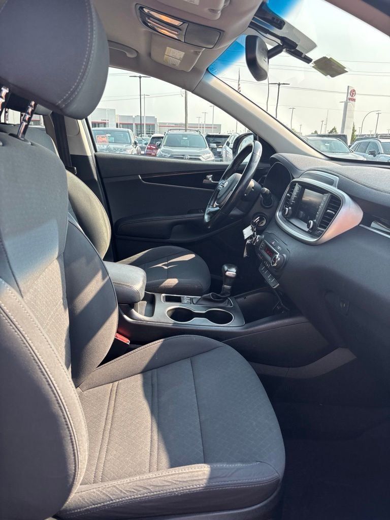 2019 Kia Sorento S