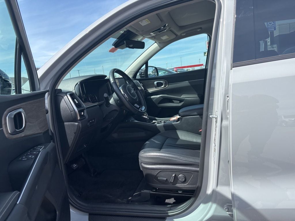 2023 Kia Sorento X-Line S