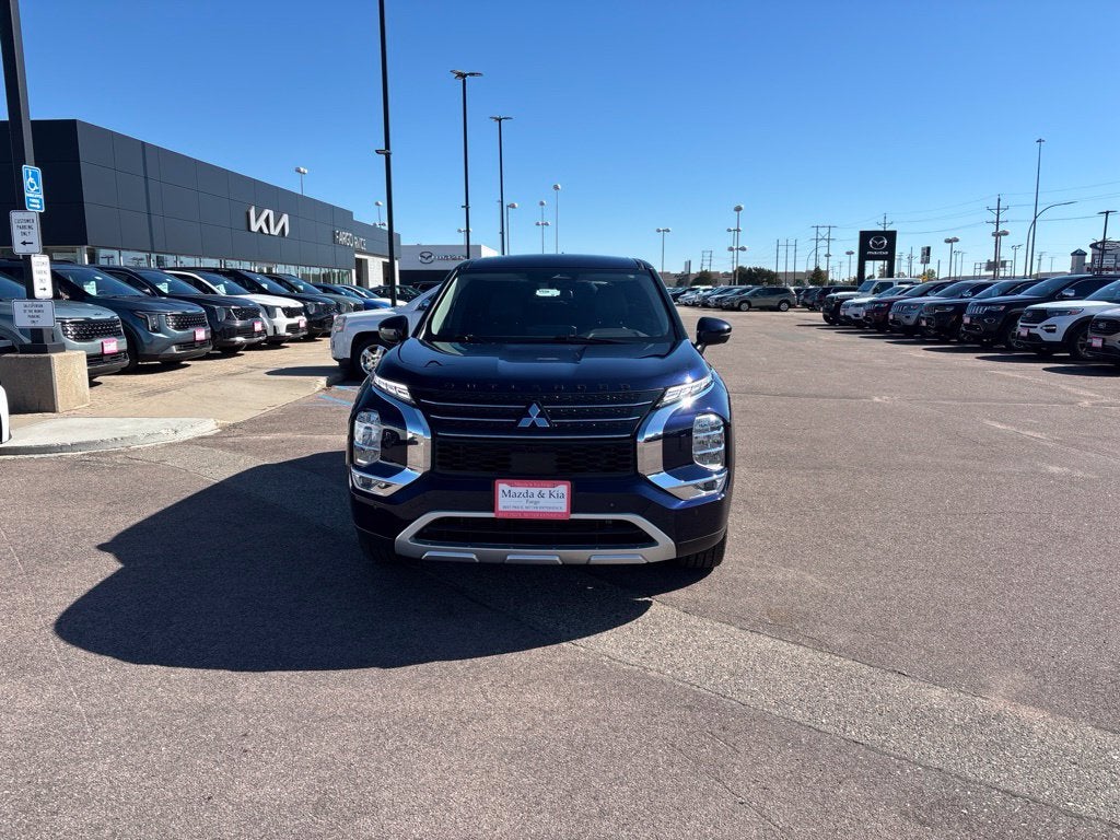 2022 Mitsubishi Outlander SE