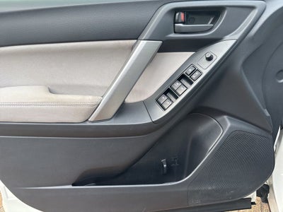 2015 Subaru Forester 2.5i