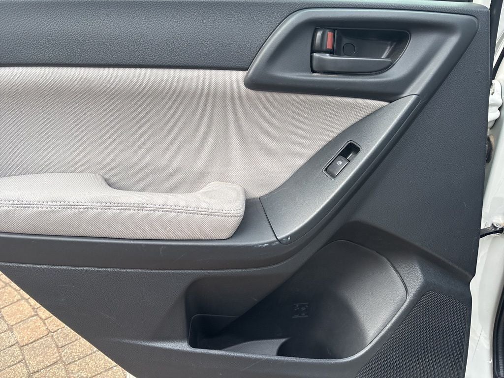 2015 Subaru Forester 2.5i