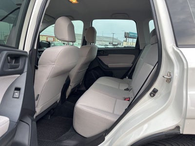 2015 Subaru Forester 2.5i