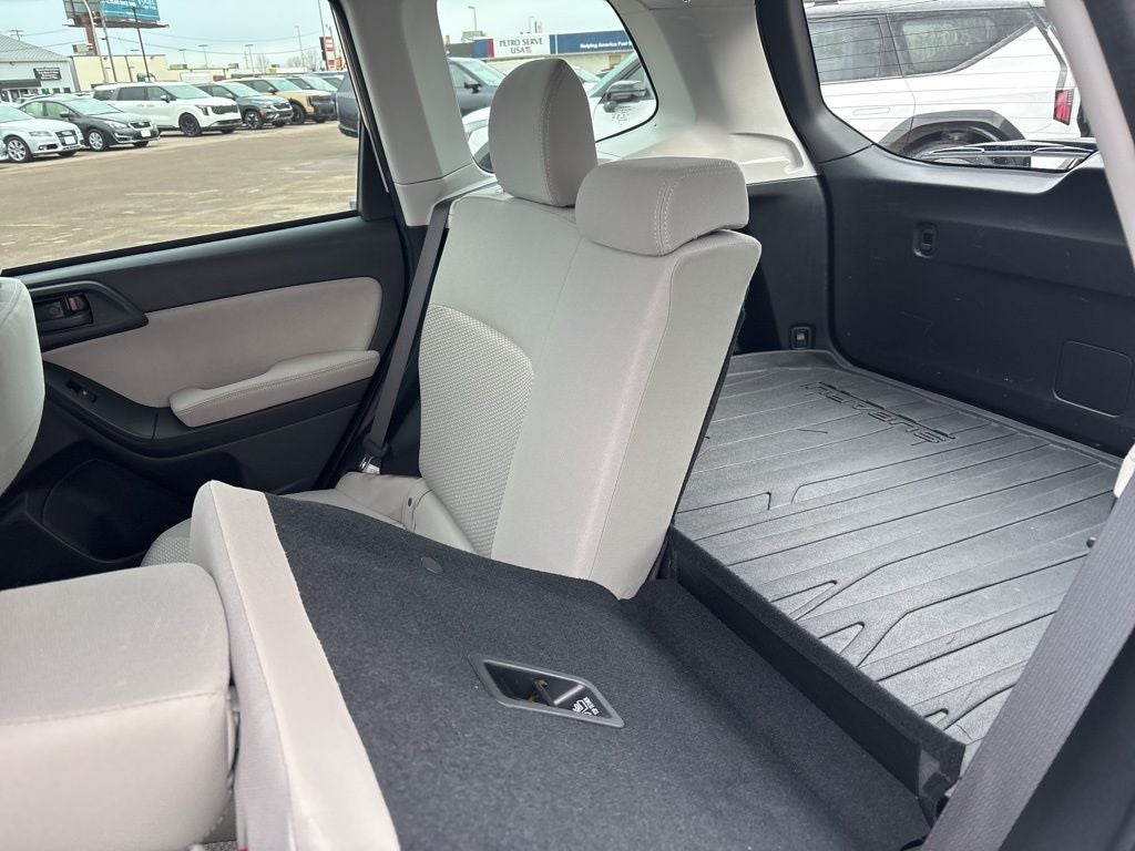 2015 Subaru Forester 2.5i