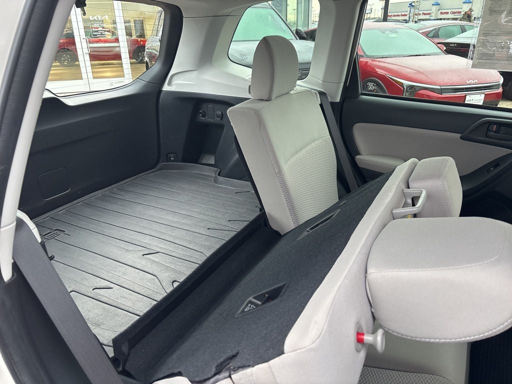 2015 Subaru Forester 2.5i