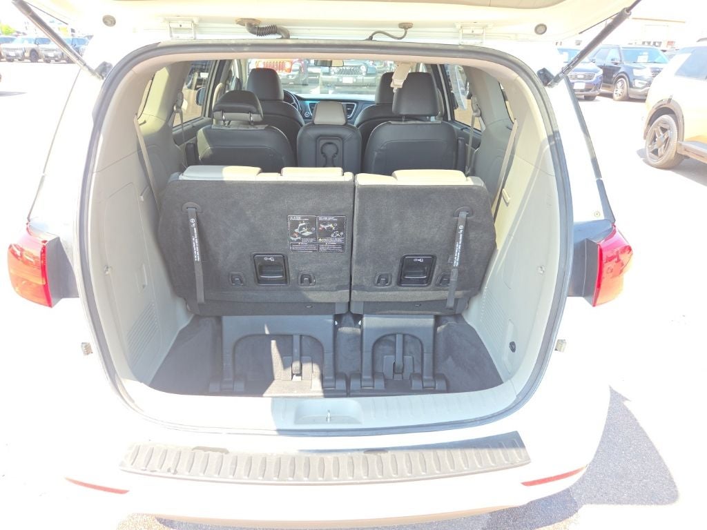 2017 Kia Sedona LX