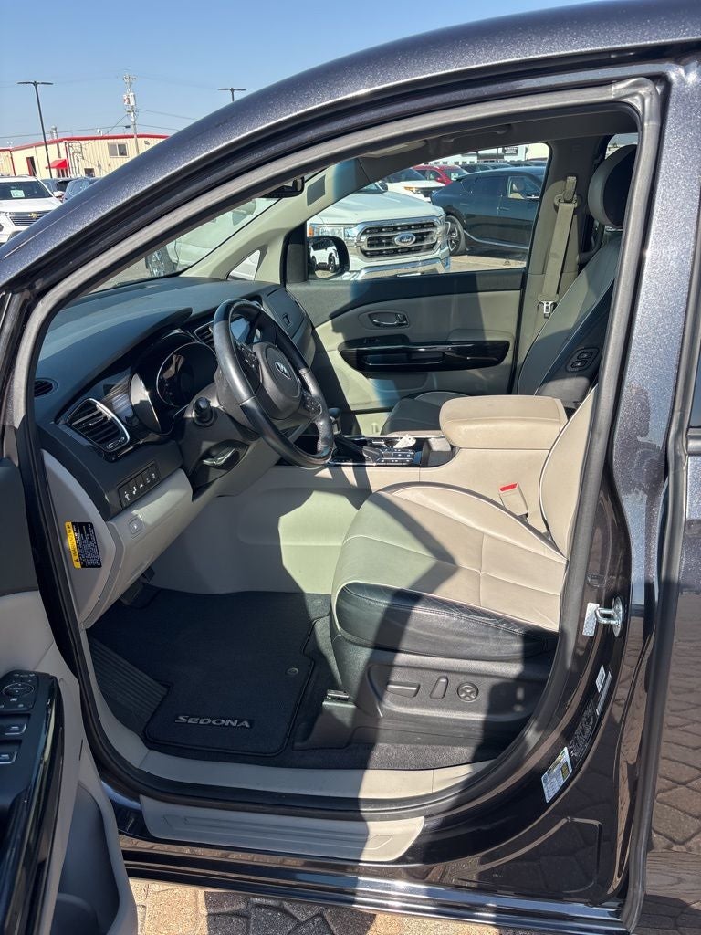 2020 Kia Sedona SX
