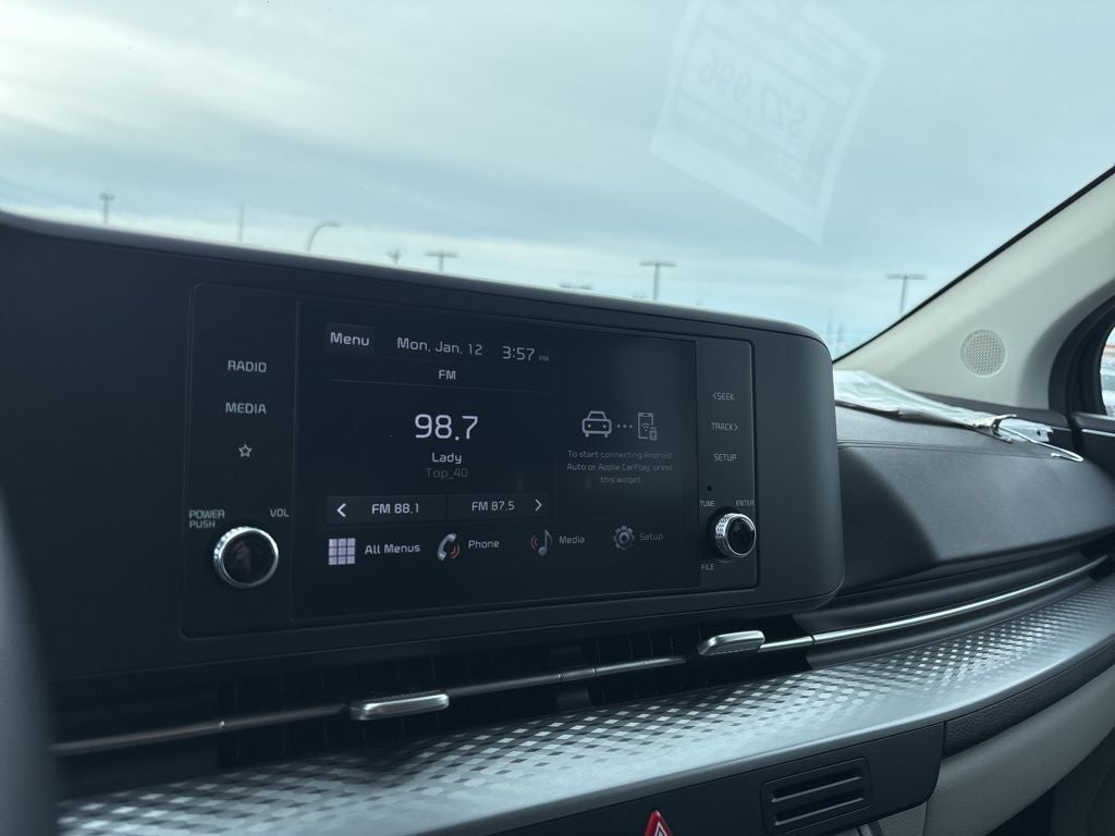 2023 Kia Carnival LX