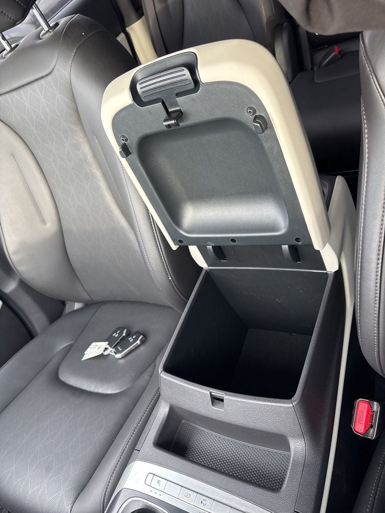 2023 Kia Carnival LX