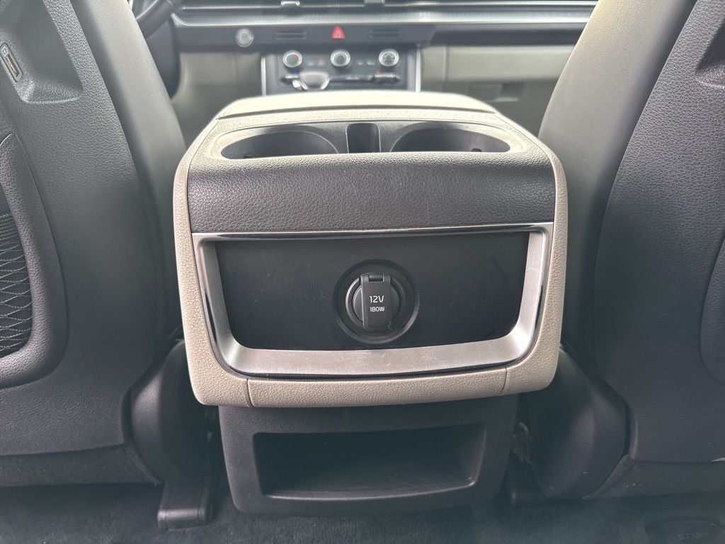 2023 Kia Carnival LX