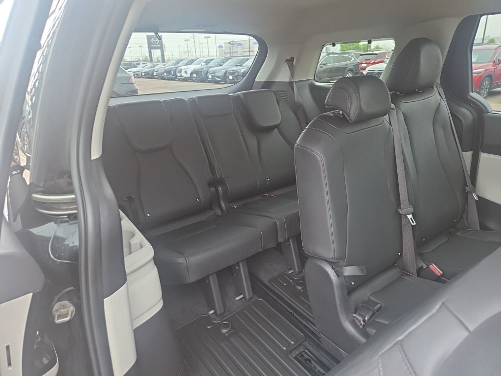 2024 Kia Carnival EX